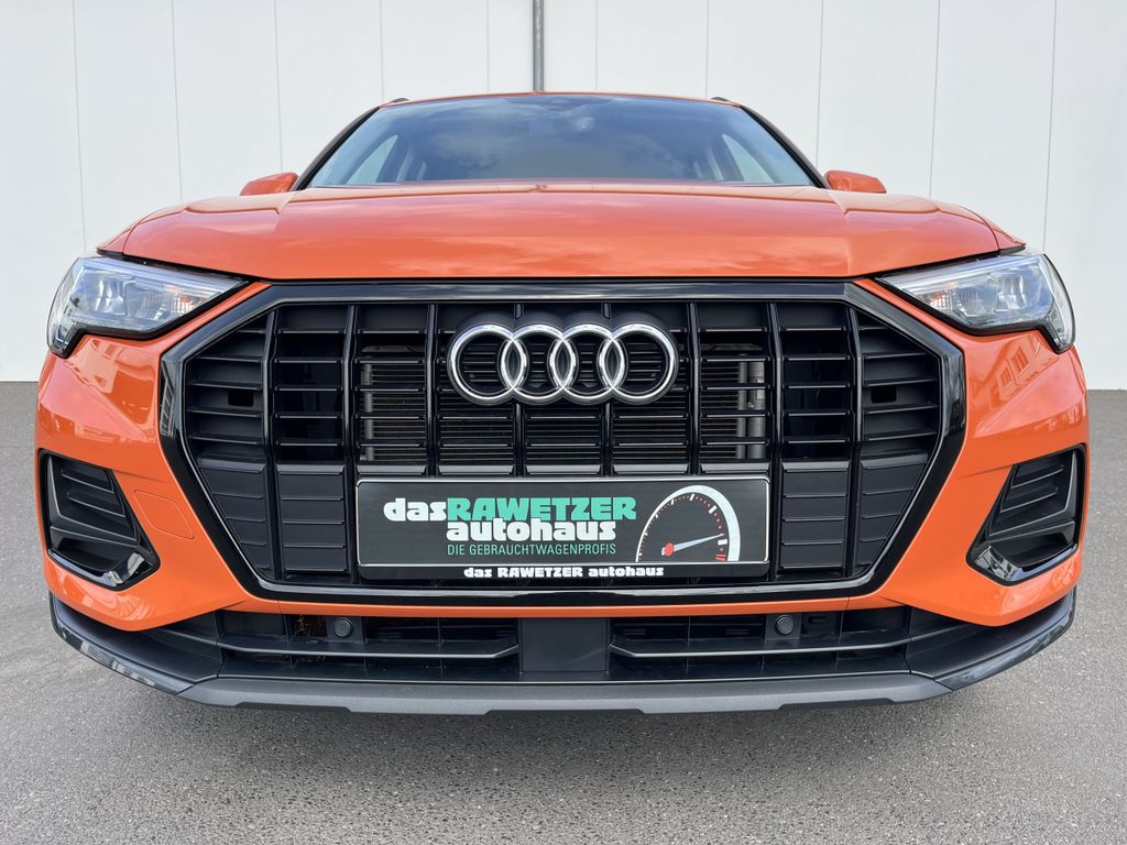 Audi Q3 2023 г. Оранжевый, пробег 39987 км
