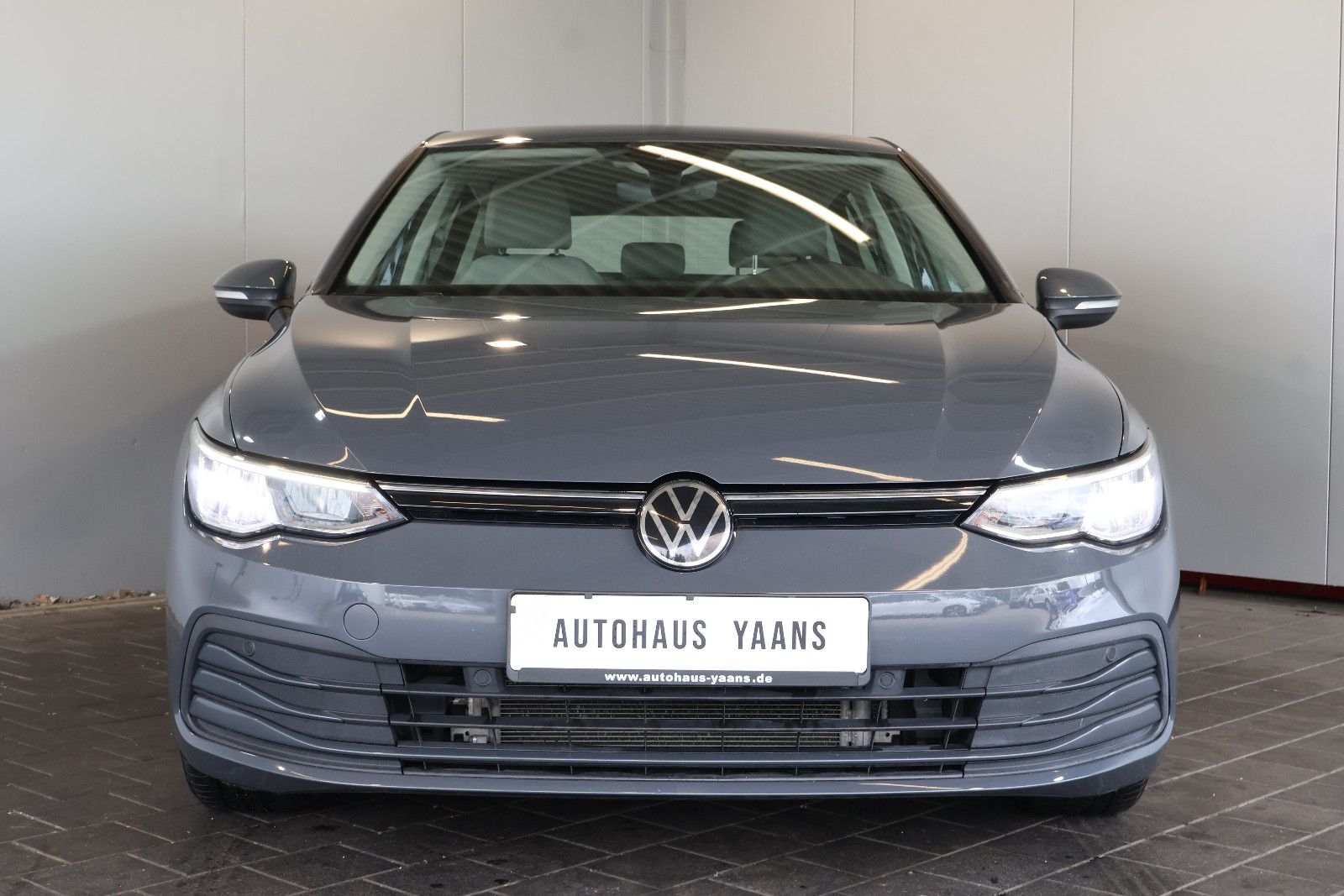 Volkswagen Golf 2022 г. Серый, пробег 47240 км