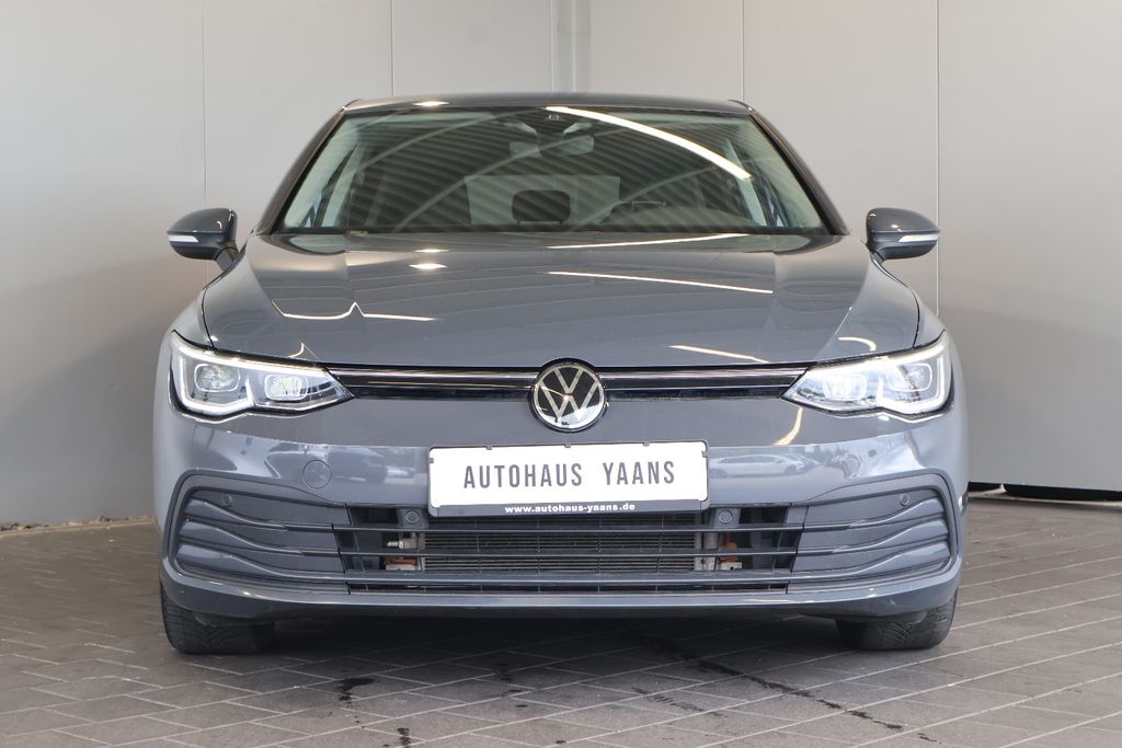 Volkswagen Golf 2023 г. Серый, пробег 55490 км
