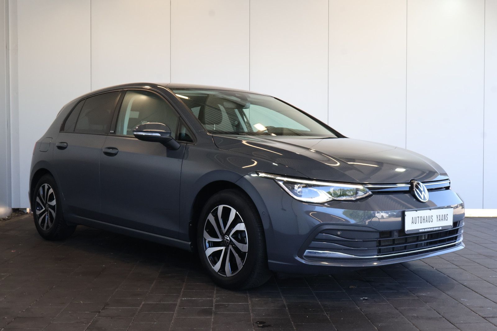 Volkswagen Golf 2022 г. Серый, пробег 59950 км