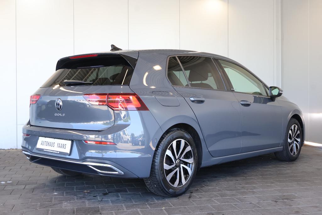 Volkswagen Golf 2022 г. Серый, пробег 59950 км