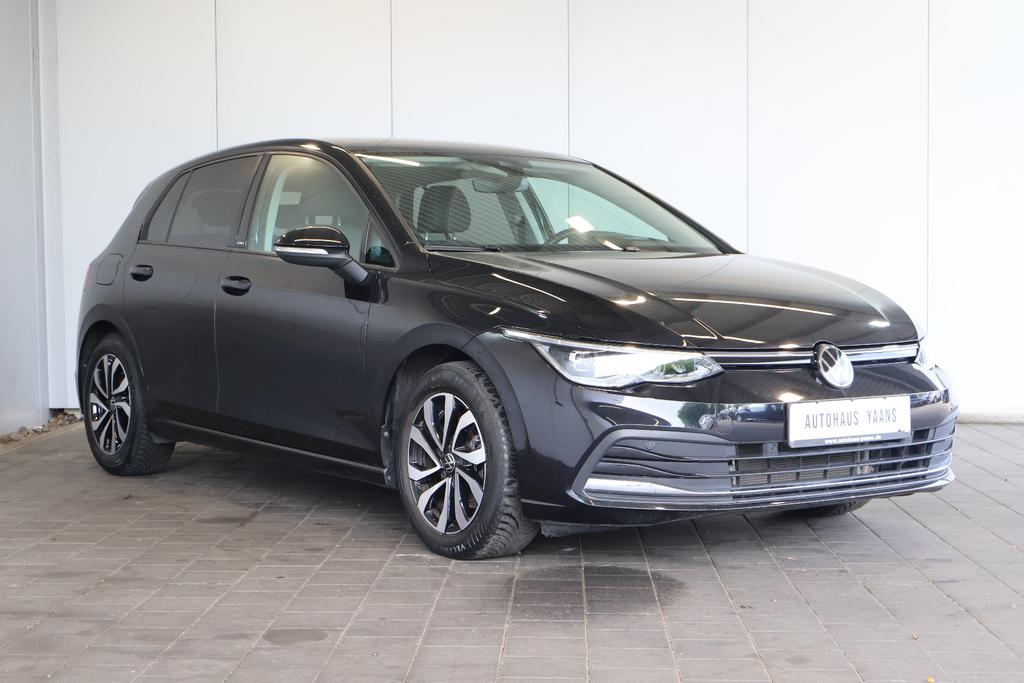 Volkswagen Golf 2022 г. Чёрный, пробег 59950 км