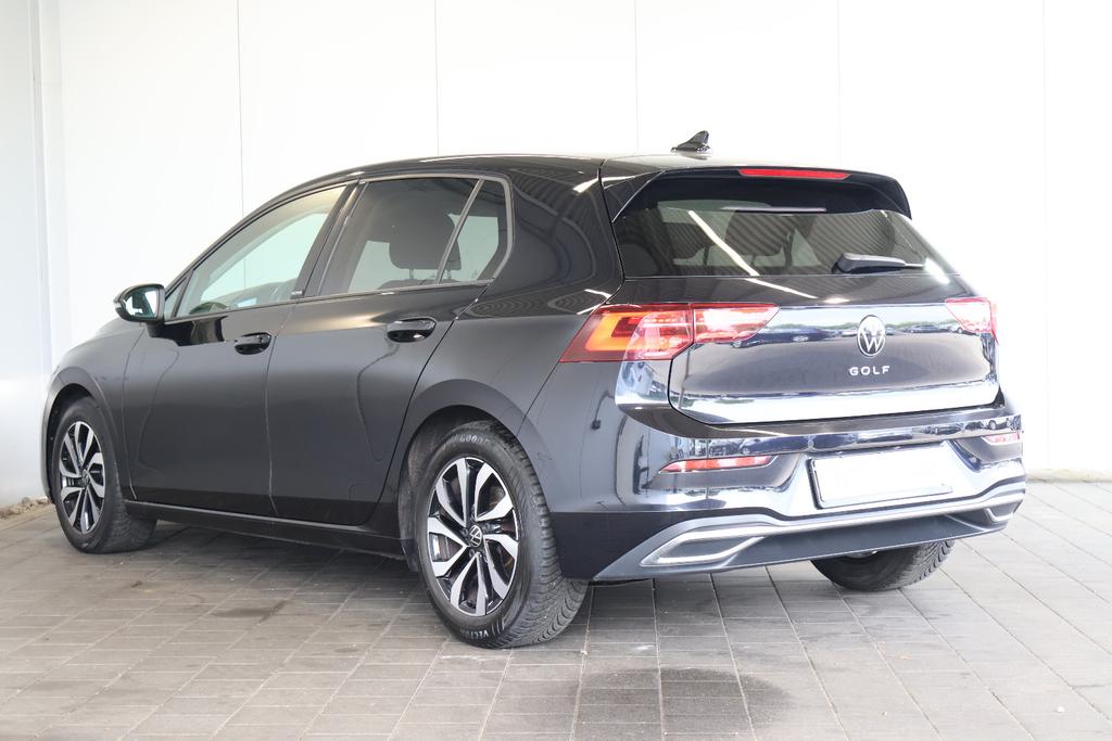 Volkswagen Golf 2022 г. Чёрный, пробег 59950 км