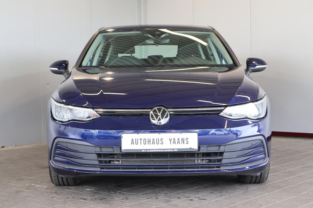 Volkswagen Golf 2022 г. Синий, пробег 46000 км