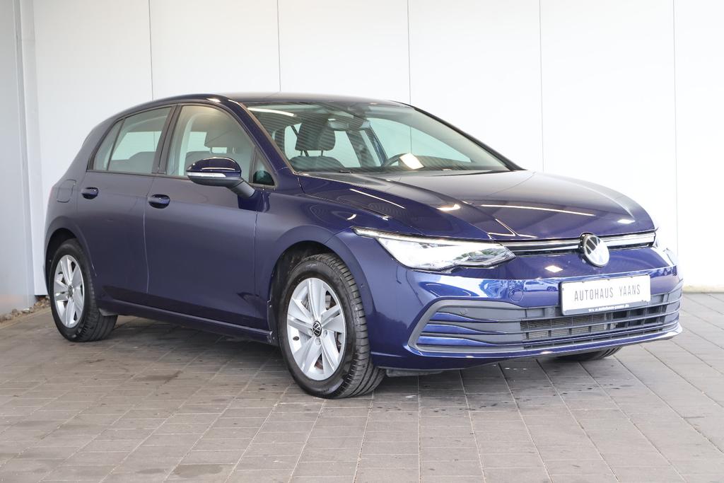 Volkswagen Golf 2022 г. Синий, пробег 46000 км