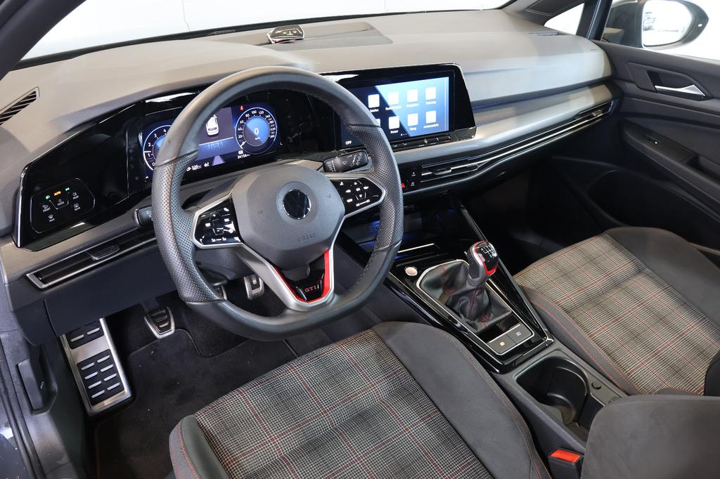 Volkswagen Golf 2022 г. Серый, пробег 34150 км