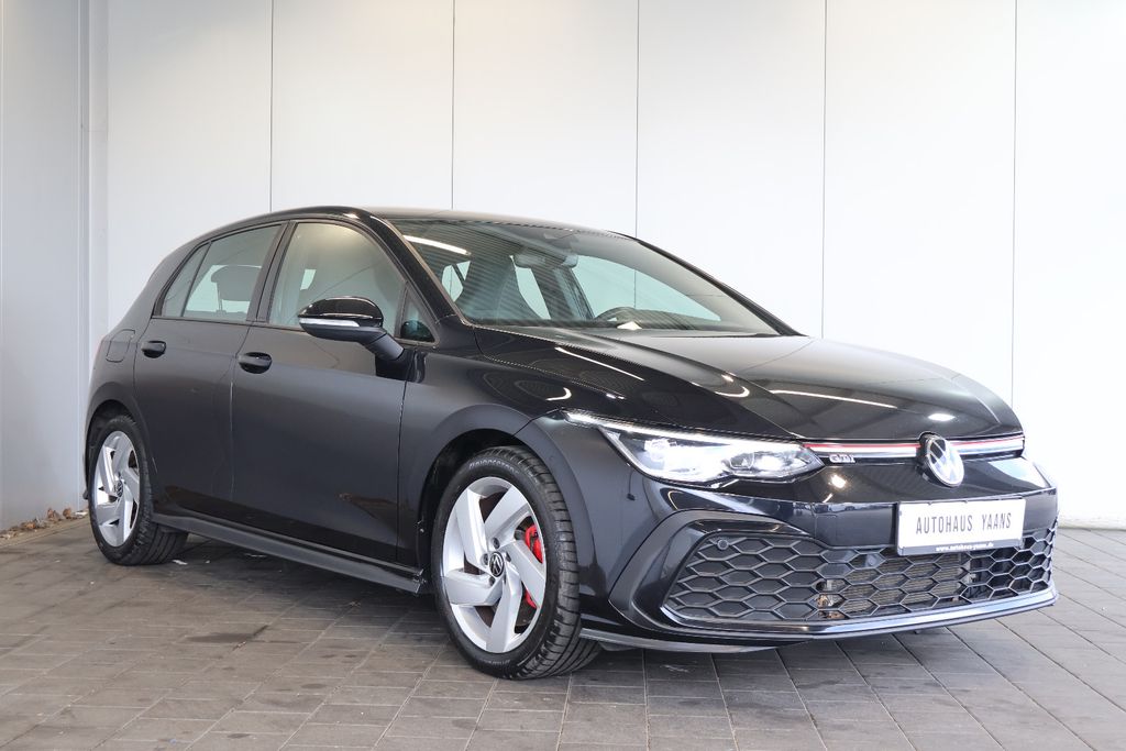 Volkswagen Golf 2021 г. Чёрный, пробег 43440 км