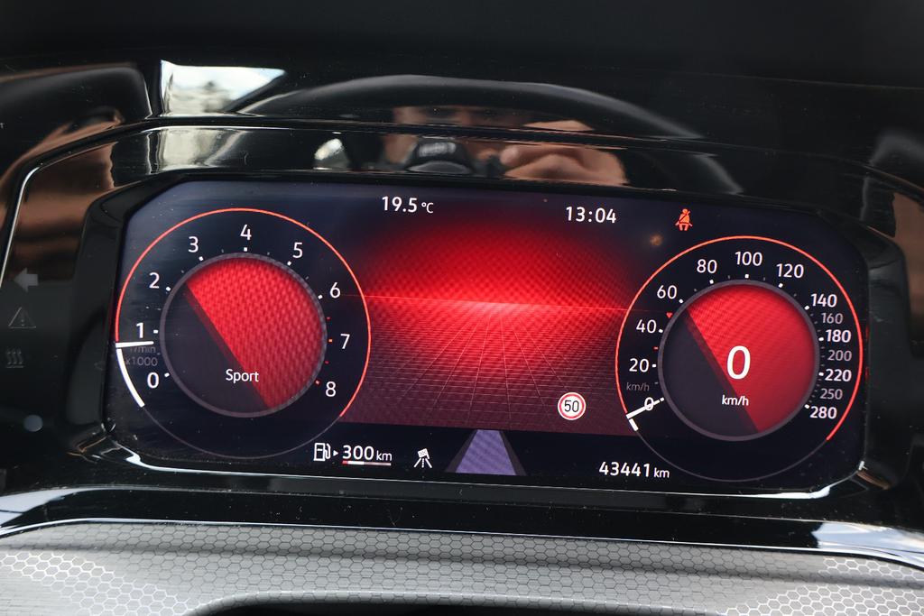 Volkswagen Golf 2021 г. Чёрный, пробег 43440 км