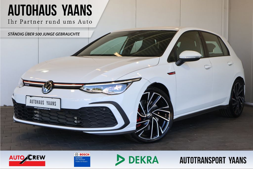 Volkswagen Golf 2023 г. Белый, пробег 39950 км