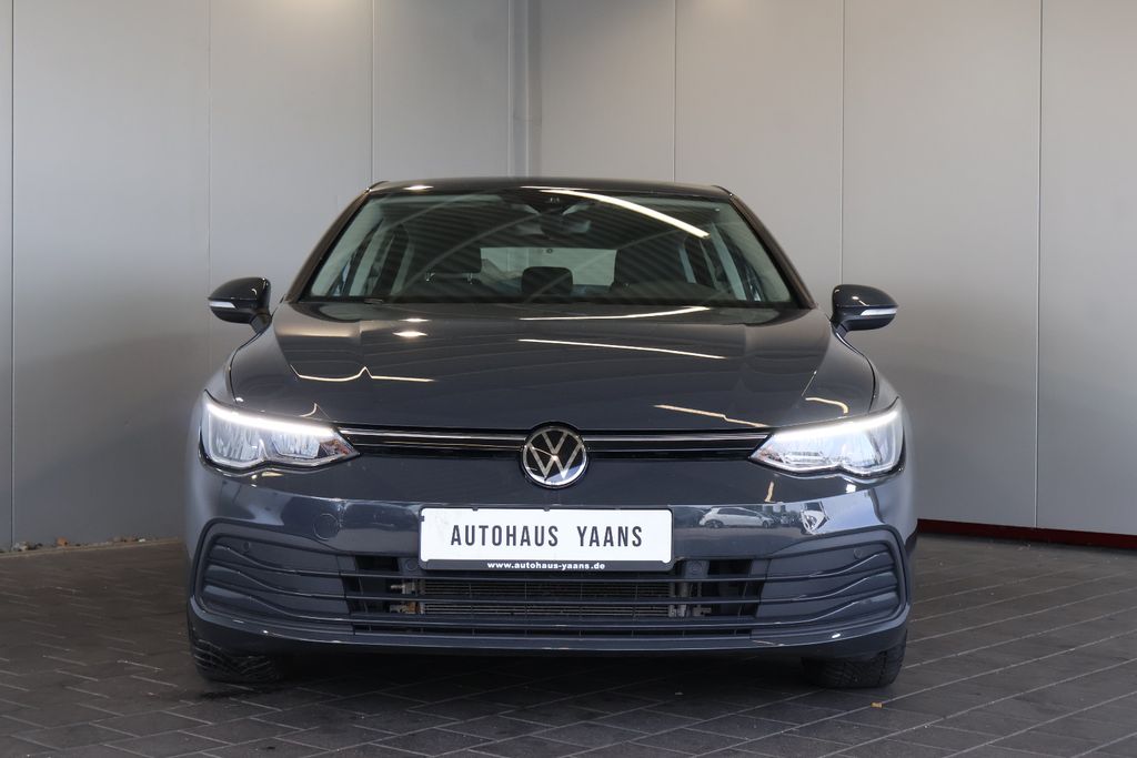Volkswagen Golf 2023 г. Серый, пробег 57300 км