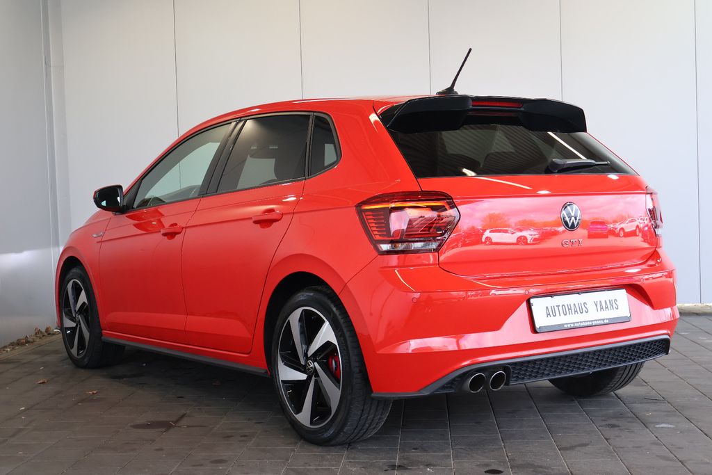 Volkswagen Polo 2021 г. Красный, пробег 31740 км