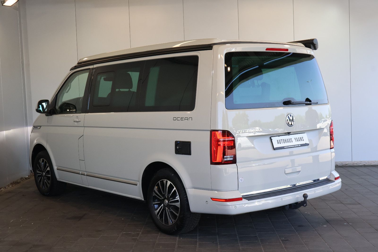 Volkswagen 8 series 2023 г. Серый, пробег 53000 км