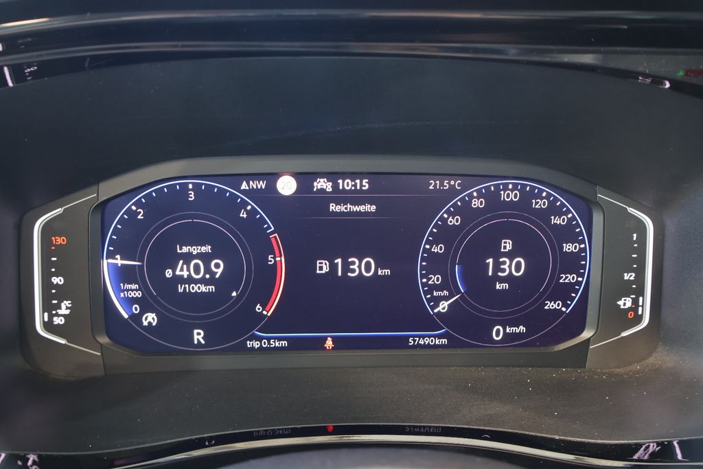 Volkswagen 8 series 2024 г. Серый, пробег 57490 км