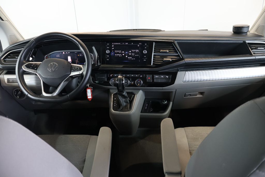 Volkswagen T6 CALIFORNIA 2023 г. Белый, пробег 49220 км