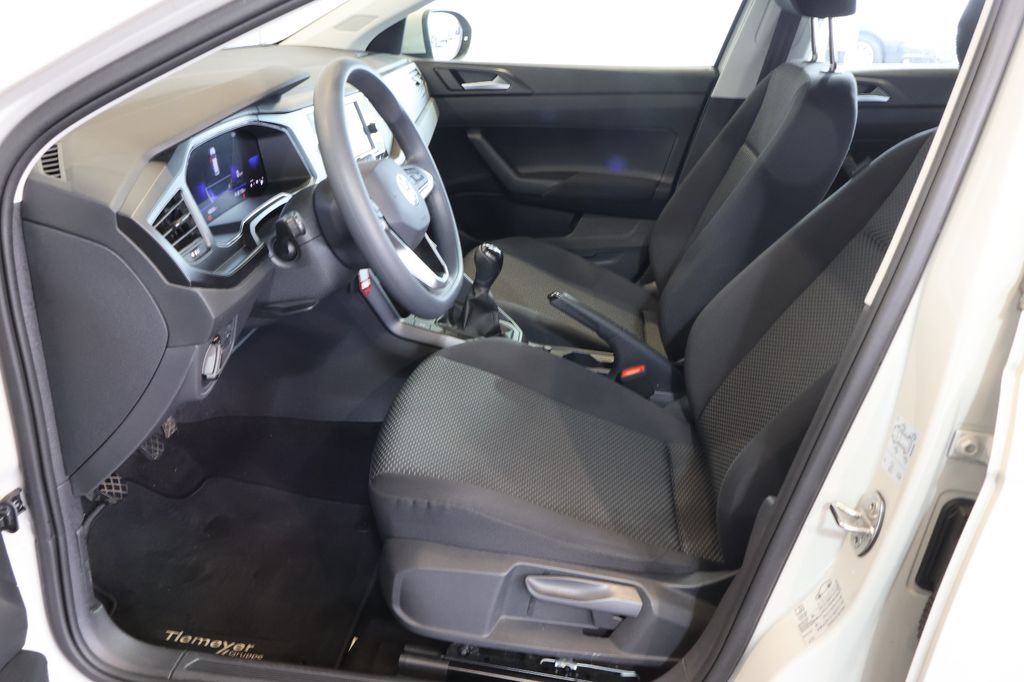 Volkswagen Taigo 2023 г. Серый, пробег 48830 км