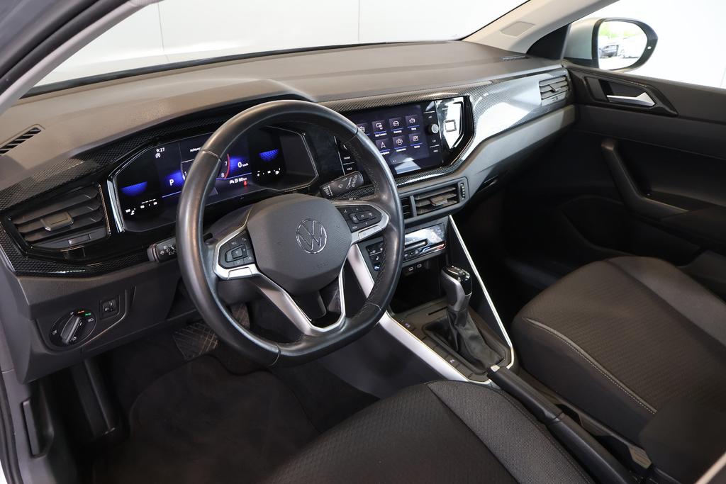 Volkswagen Taigo 2023 г. Серебристый, пробег 59180 км