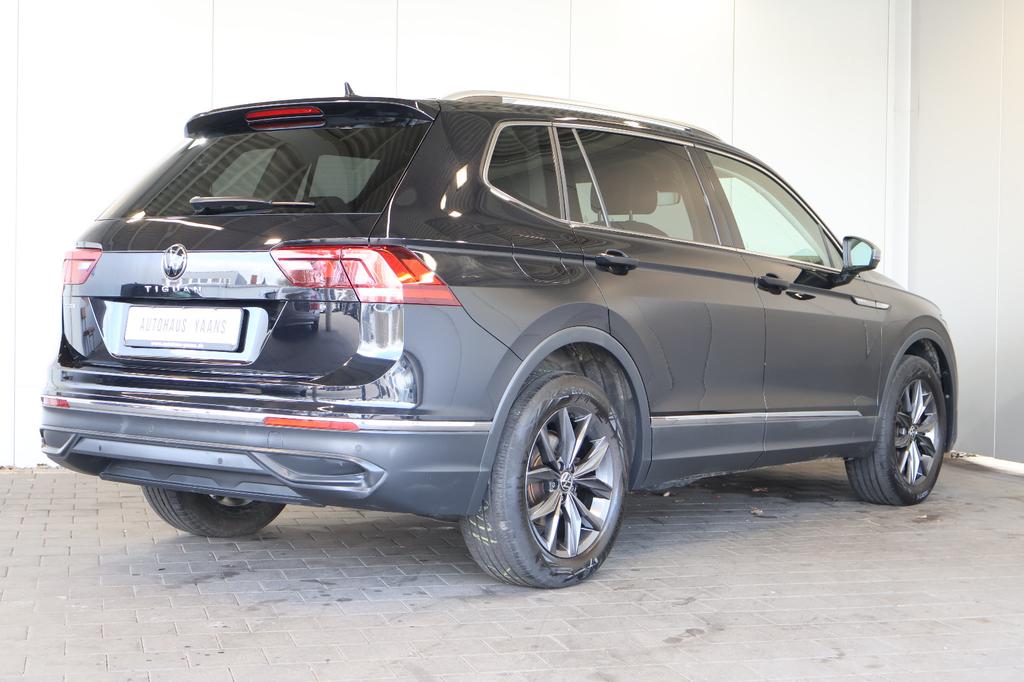 Volkswagen TIGUAN ALLSPACE 2022 г. Чёрный, пробег 48200 км