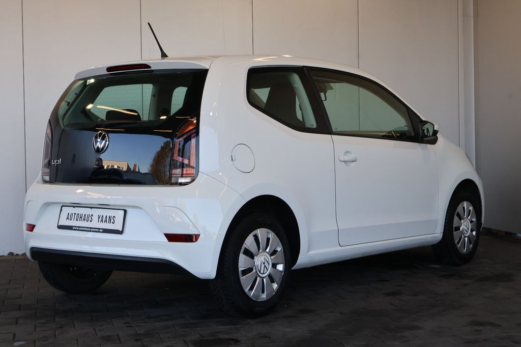 Volkswagen up! 2021 г. Белый, пробег 39950 км