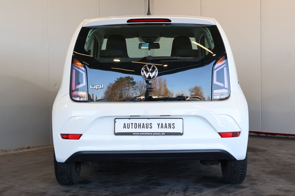 Volkswagen up! 2021 г. Белый, пробег 39950 км