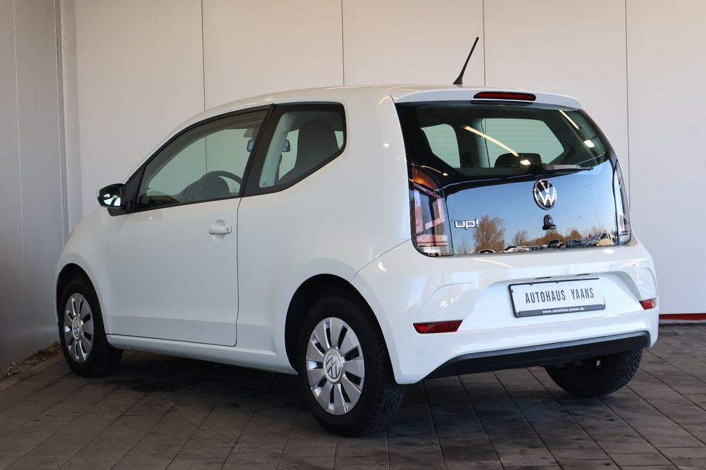Volkswagen up! 2021 г. Белый, пробег 39950 км
