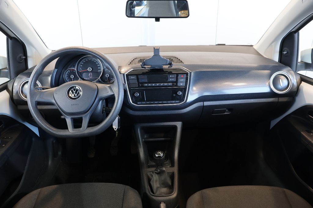 Volkswagen up! 2021 г. Белый, пробег 39950 км