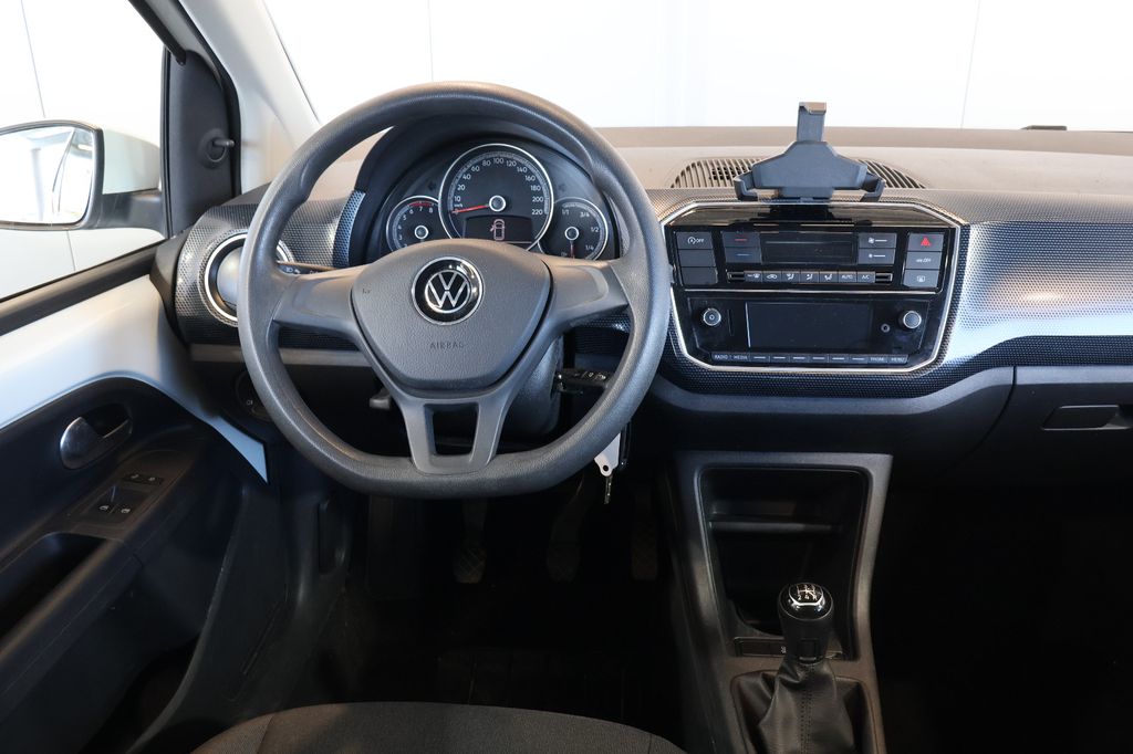 Volkswagen up! 2021 г. Белый, пробег 39950 км