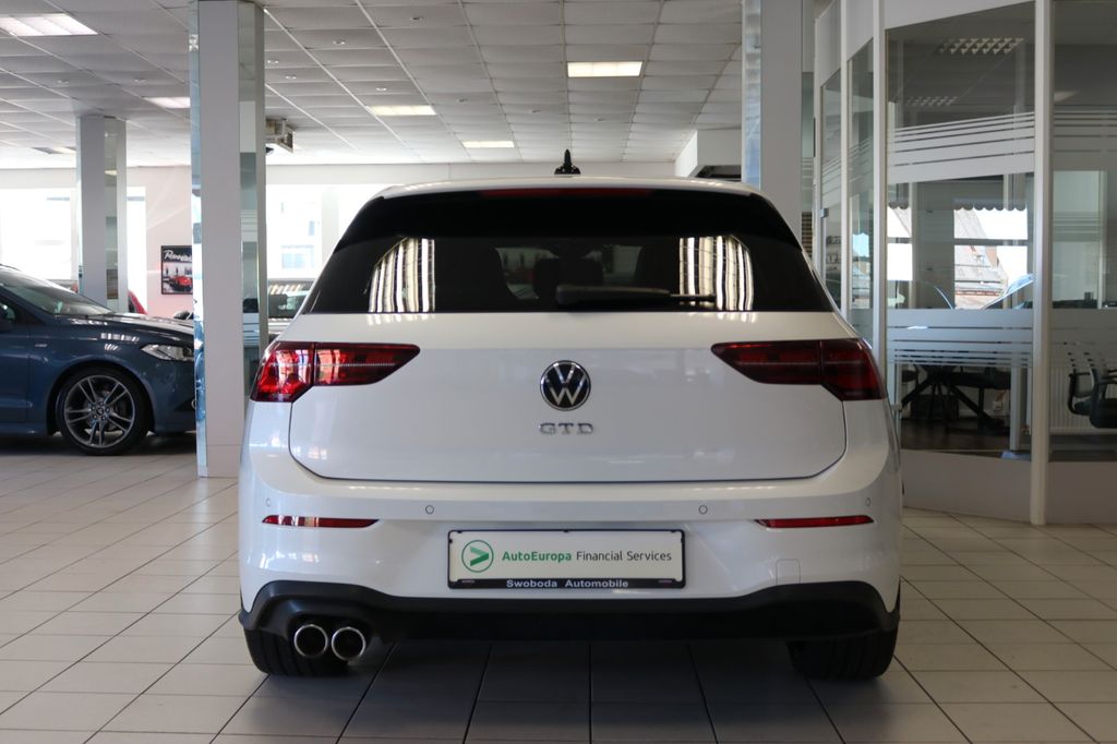 Volkswagen Golf 2021 г. Белый, пробег 54952 км