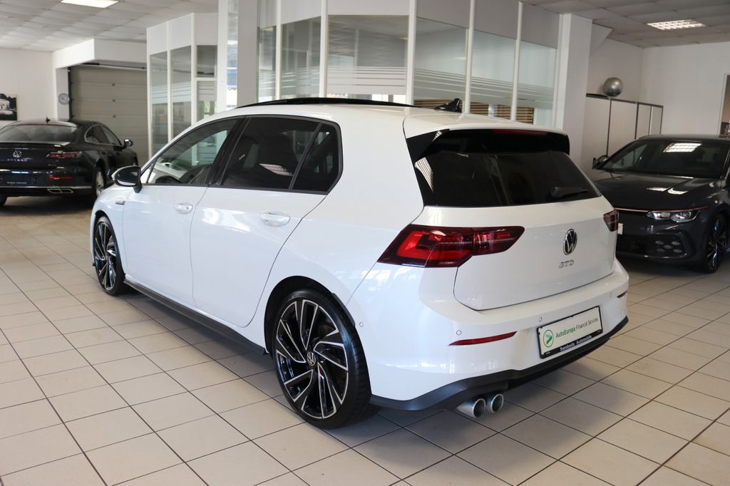 Volkswagen Golf 2021 г. Белый, пробег 54952 км