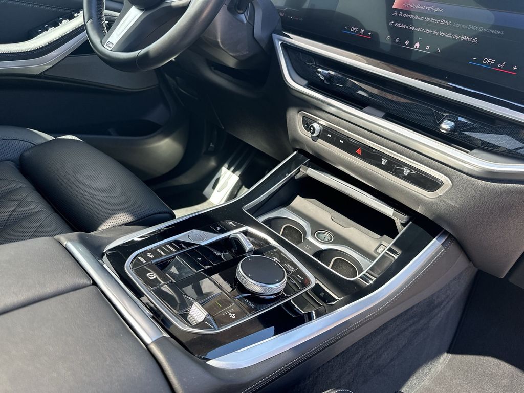 BMW X5 2023 г. Белый, пробег 51431 км