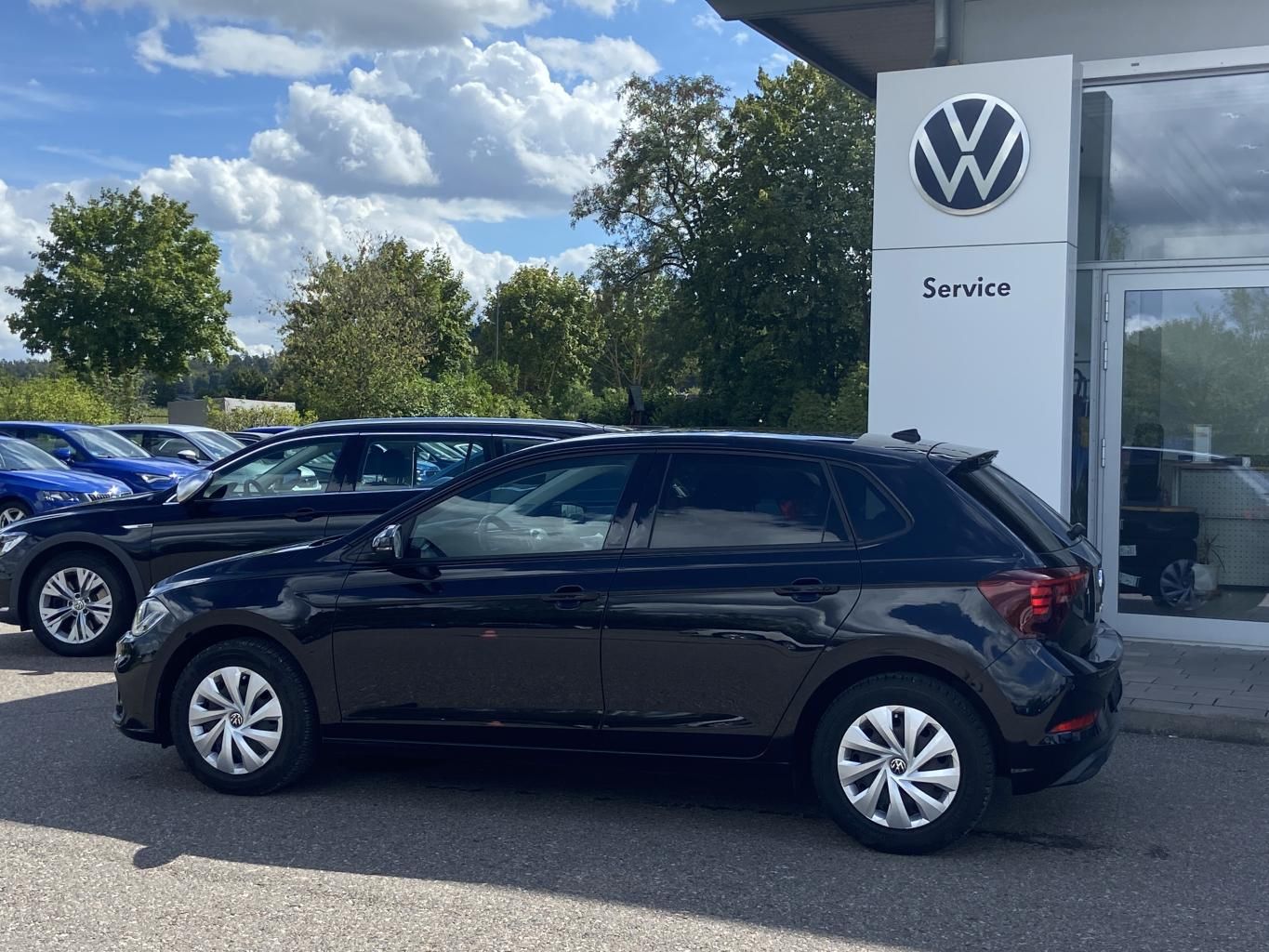 Volkswagen Polo 2023 г. Чёрный, пробег 41782 км