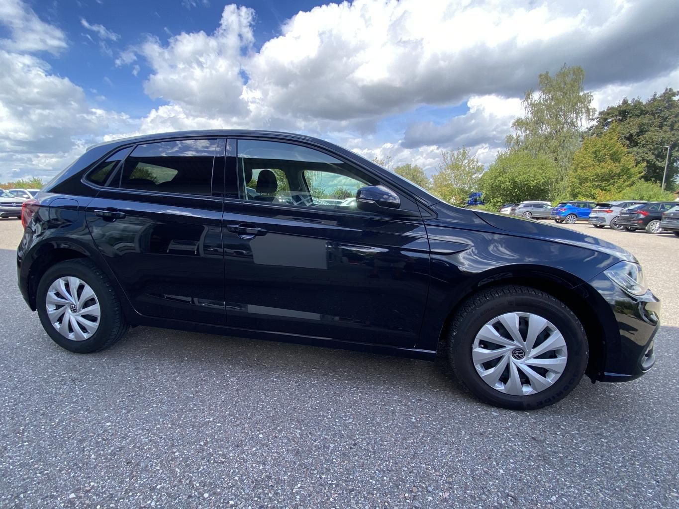 Volkswagen Polo 2023 г. Чёрный, пробег 41782 км