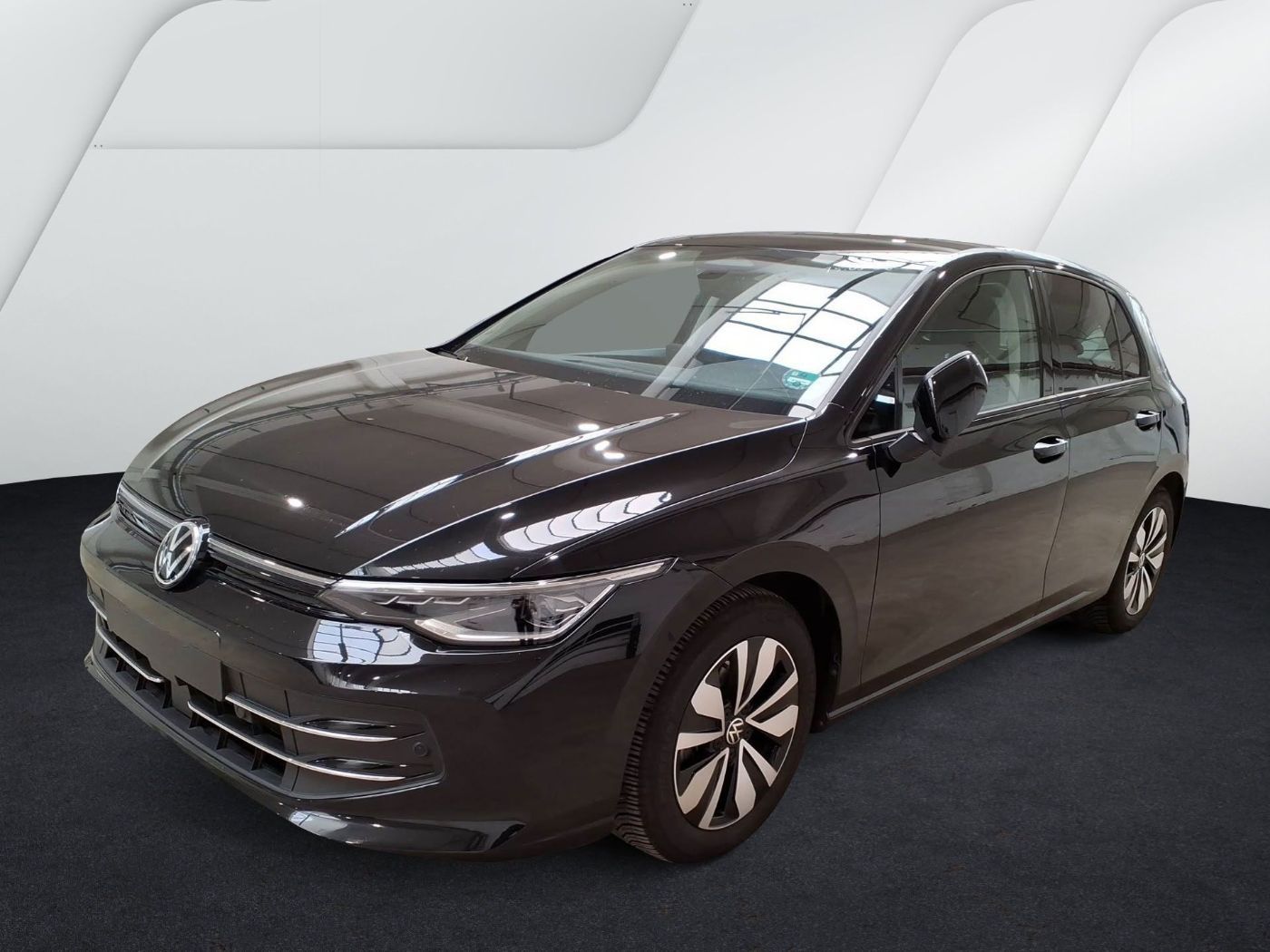 Volkswagen Golf 2025 г. Чёрный, пробег 24393 км