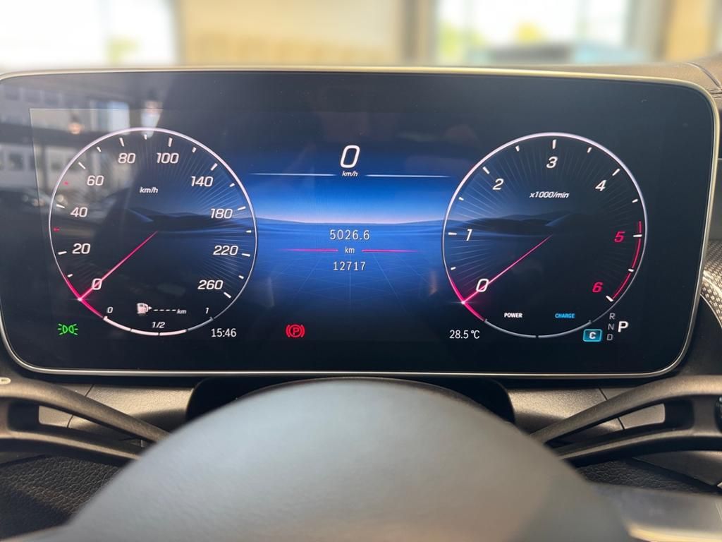 Mercedes-Benz GLC 300 2025 г. Чёрный, пробег 12707 км