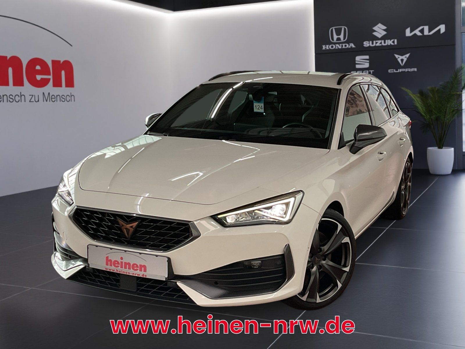 Cupra Leon 2023 г. Белый, пробег 49064 км