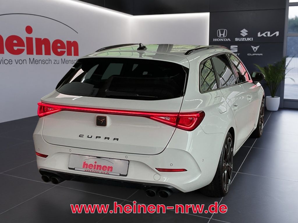 Cupra Leon 2023 г. Белый, пробег 49064 км