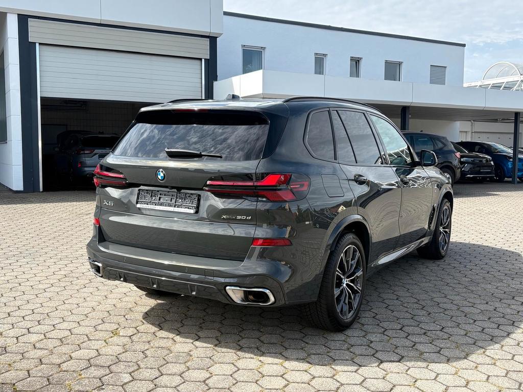 BMW X5 2025 г. Серый, пробег 26004 км