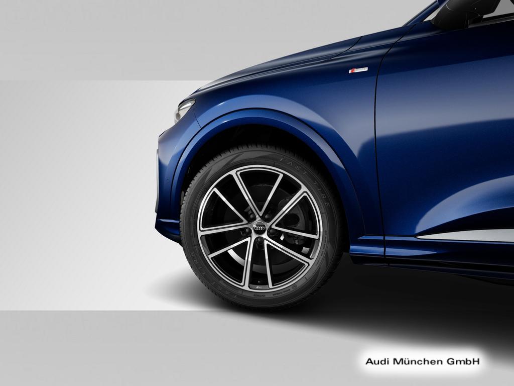Audi Q5 2024 г. Синий, пробег 14372 км