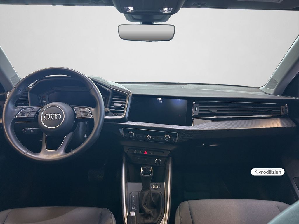 Audi A1 2022 г. Синий, пробег 51917 км