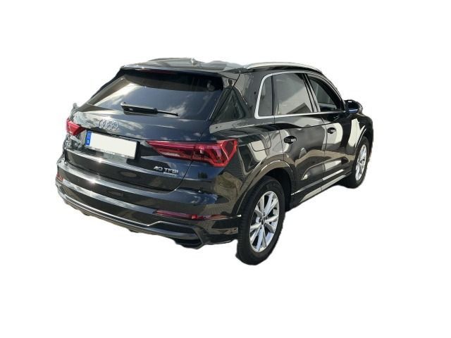 Audi Q3 2022 г. Чёрный, пробег 40352 км