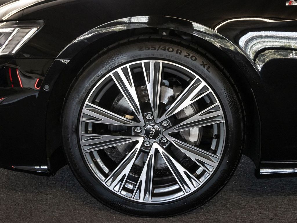 Audi A6 2023 г. Чёрный, пробег 42635 км