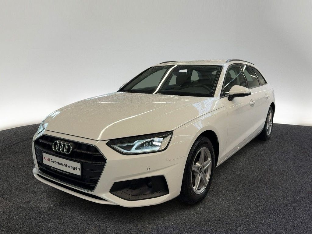 Audi A4 2023 г. Белый, пробег 44020 км