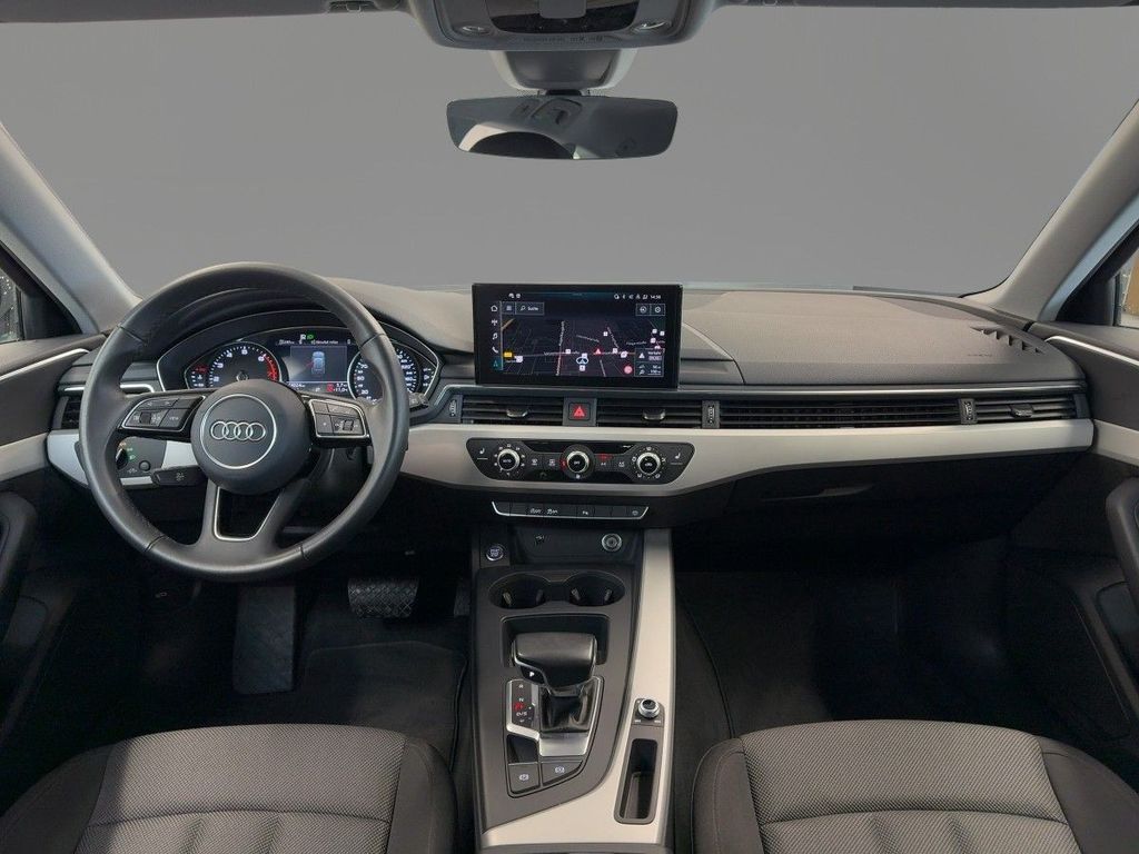 Audi A4 2023 г. Белый, пробег 44020 км