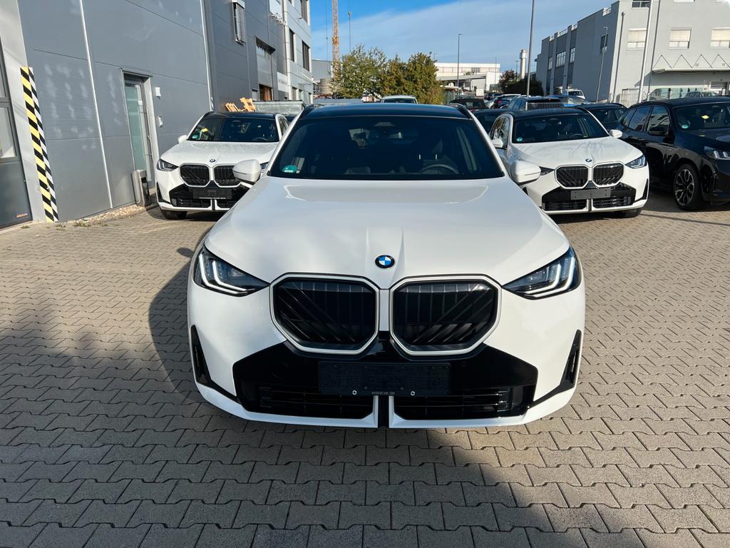 BMW X3 2026 г. Белый, пробег 20000 км