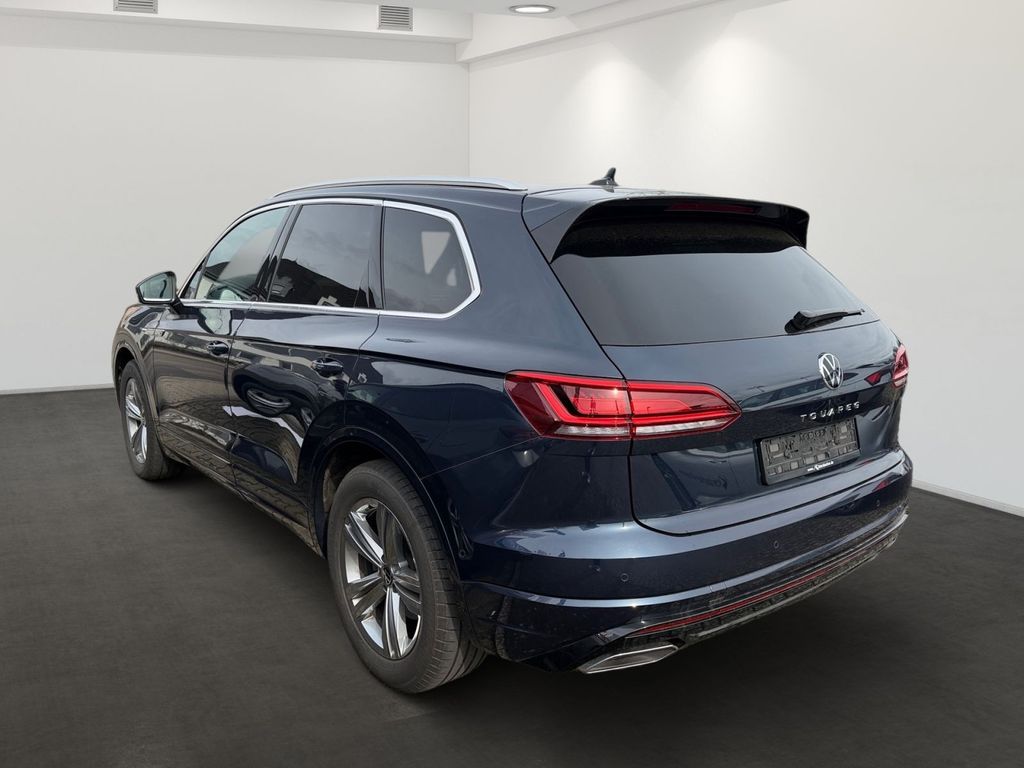 Volkswagen Touareg 2023 г. Синий, пробег 45067 км