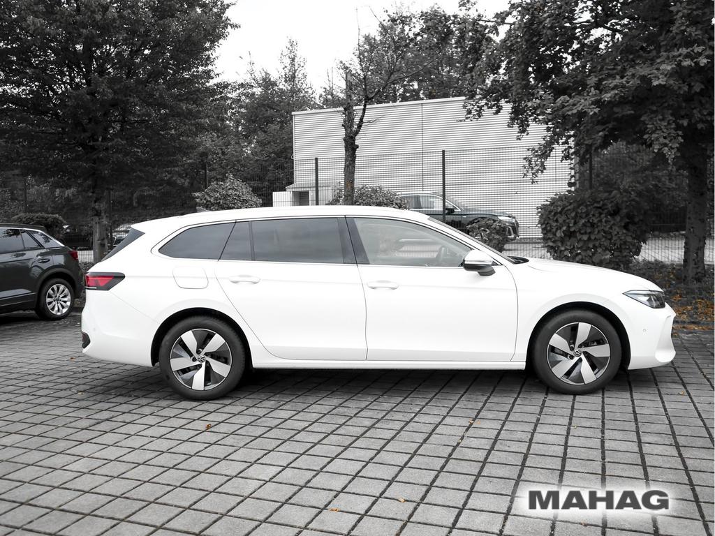 Volkswagen PASSAT VARIANT 2024 г. Белый, пробег 32073 км