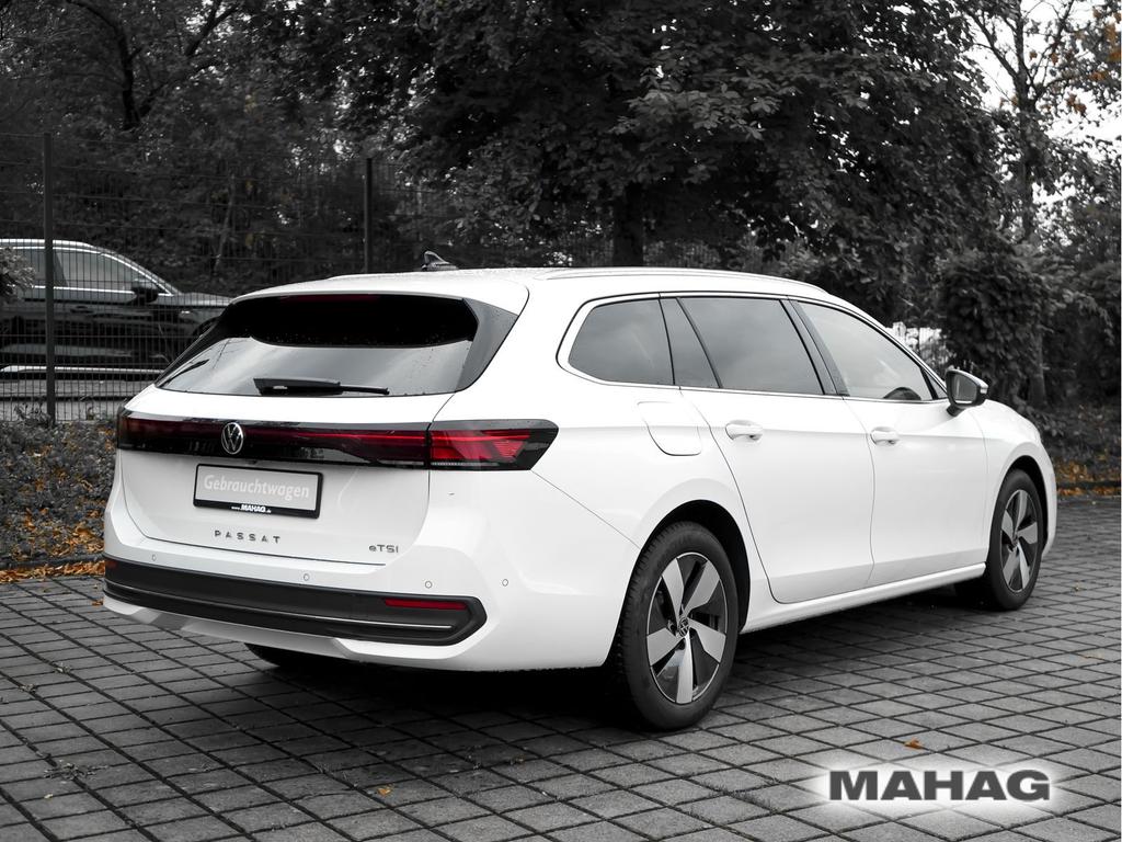 Volkswagen PASSAT VARIANT 2024 г. Белый, пробег 32073 км