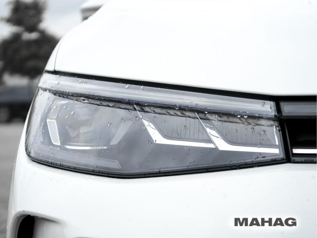 Volkswagen PASSAT VARIANT 2024 г. Белый, пробег 32073 км