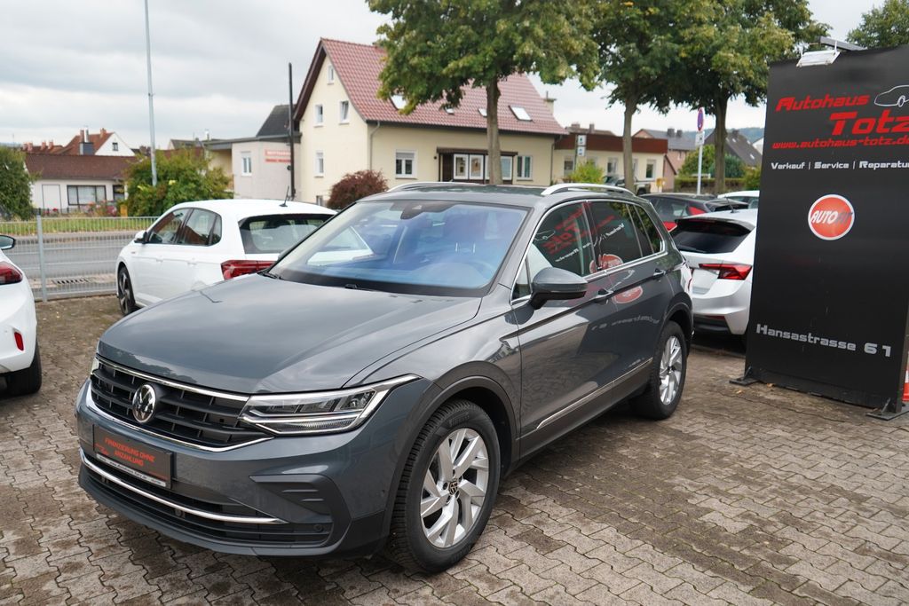 Volkswagen Tiguan 2023 г. Серый, пробег 48660 км