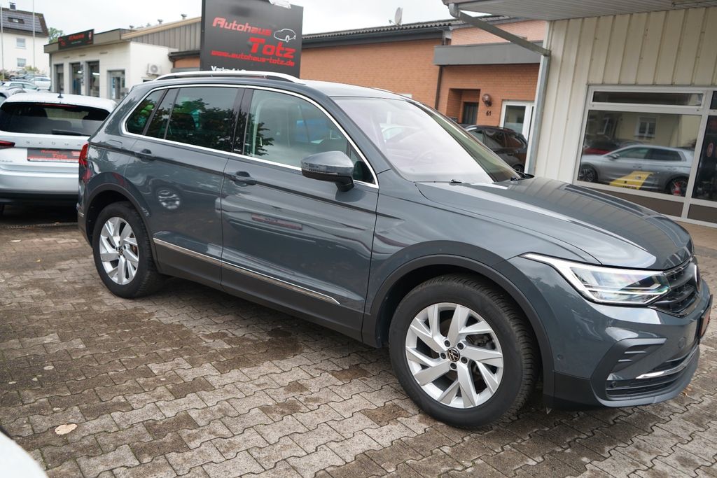 Volkswagen Tiguan 2023 г. Серый, пробег 48660 км