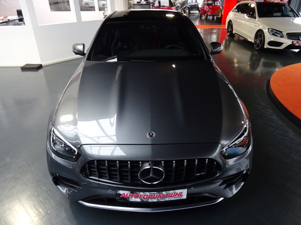 Mercedes-Benz E 53 AMG 2022 г. Серый, пробег 23022 км
